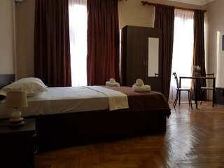 Отель Hotel Homeland Батуми Номер Делюкс (для 2 взрослых и 1 ребенка)-2
